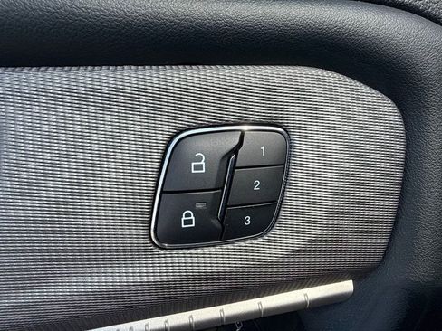 Used 2025 Ford Explorer ST AWD/4WD image 14