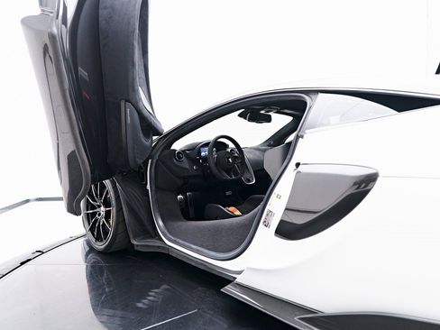 Used 2019 McLaren 600LT image 48