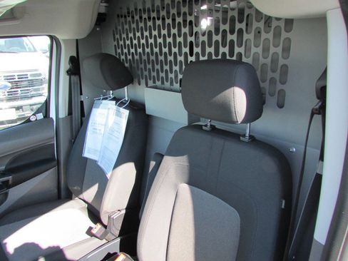 Used 2022 Ford Transit Connect XL image 13