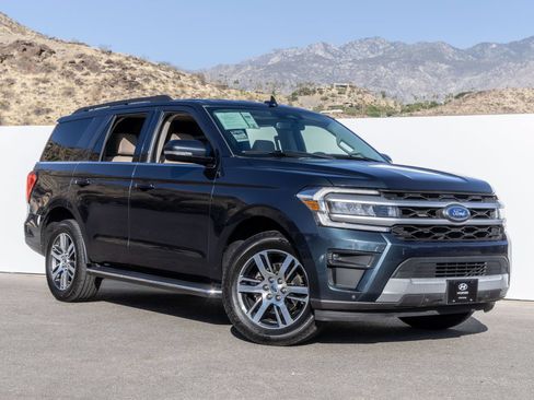 Used 2022 Ford Expedition XLT RWD image 6