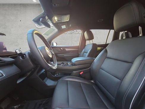 Used 2025 Buick Enclave Preferred image 19