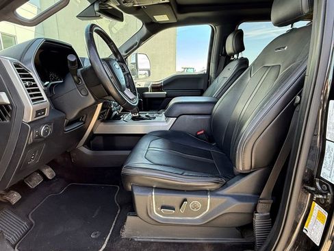 Used 2016 Ford F150 Platinum image 4