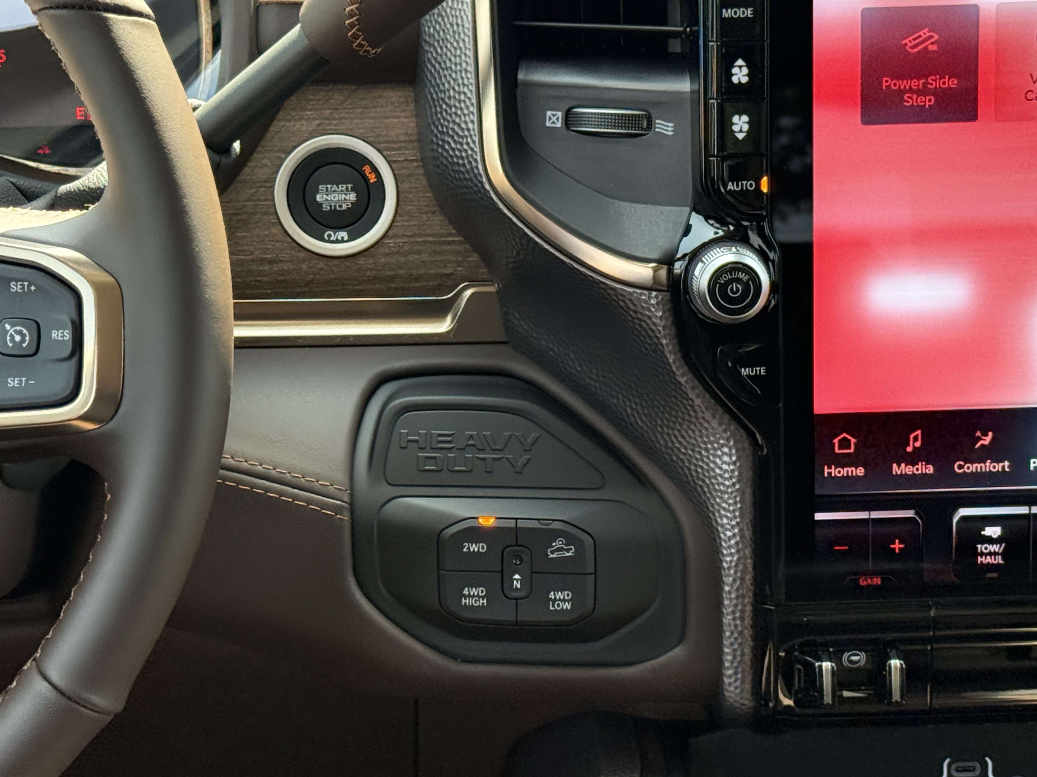 New 2026 RAM 2500 Limited AWD/4WD image 15