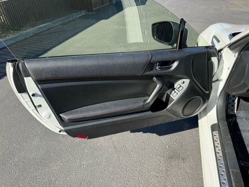 Used 2013 Subaru BRZ Premium image 9
