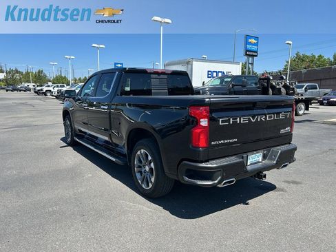 Certified 2022 Chevrolet Silverado 1500 High Country w/ Z71 Off-Road Package AWD/4WD image 5