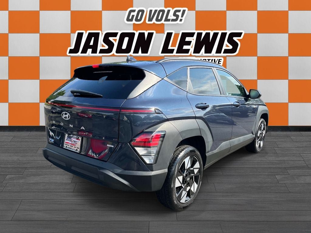 Used 2025 Hyundai Kona SEL AWD/4WD image 3
