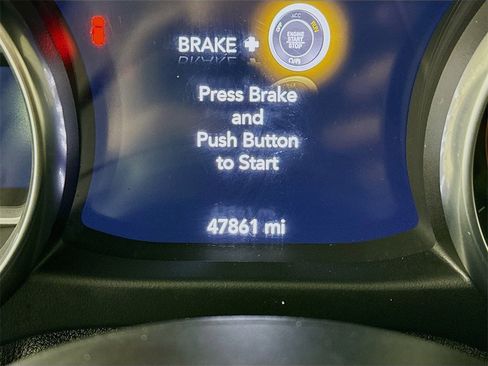 Used 2019 Jeep Wrangler Unlimited Sahara image 13