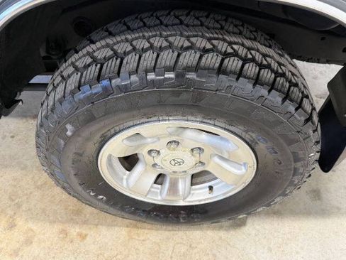 Used 1996 Toyota 4Runner SR5 AWD/4WD image 14