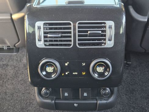 Used 2018 Land Rover Range Rover Long Wheelbase Supercharged image 36