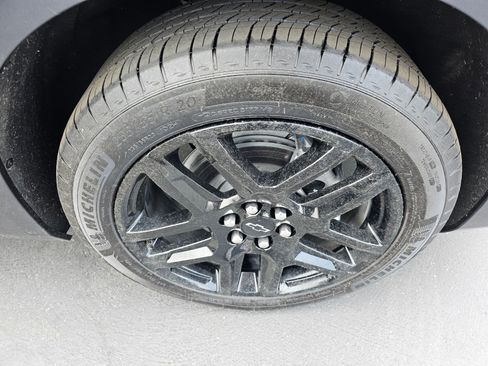 Used 2025 Chevrolet Blazer Premier w/ Driver Confidence II Package image 11