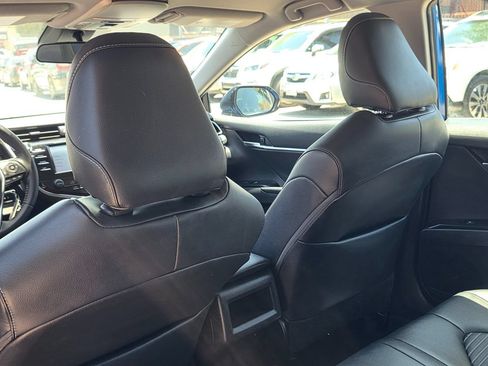 Used 2019 Toyota Camry SE FWD image 22