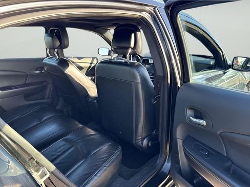 Used 2013 Chrysler 200 Limited w/ Sun & Sound Pkg FWD image 18