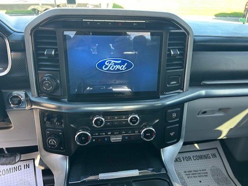 Used 2022 Ford F150 Limited image 11