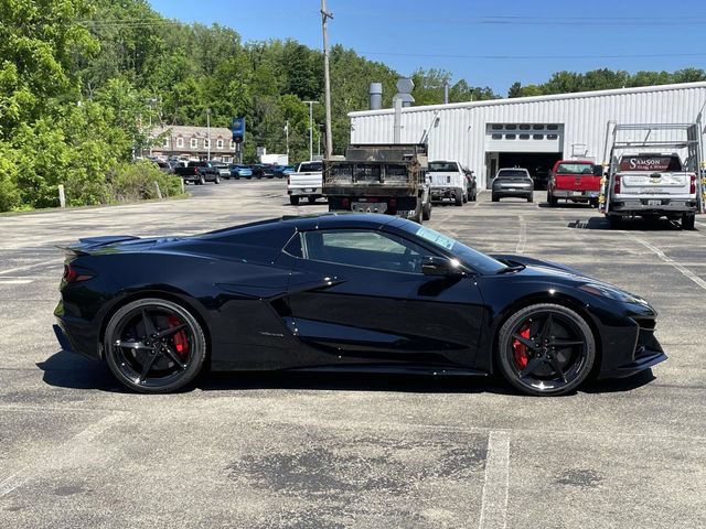 New 2026 Chevrolet Corvette E-Ray AWD/4WD image 2