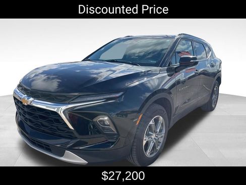 Certified 2023 Chevrolet Blazer LT FWD image 3