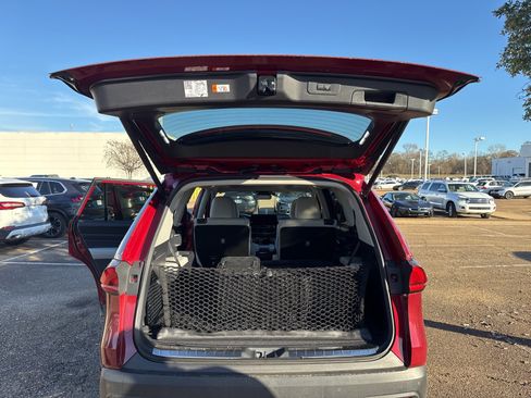 Used 2025 Toyota Grand Highlander FWD image 9