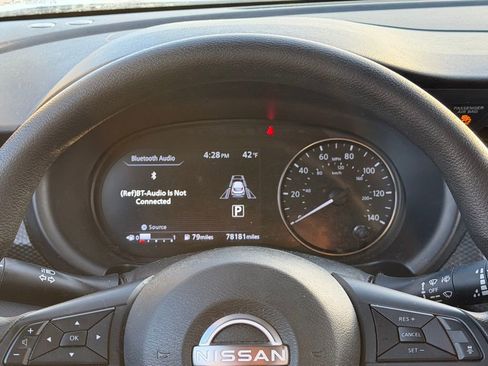 Used 2022 Nissan Kicks SV image 14