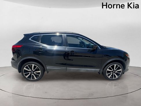 Used 2017 Nissan Rogue Sport SL FWD image 3