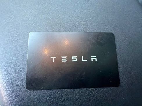 Used 2022 Tesla Model 3 Performance AWD/4WD image 18