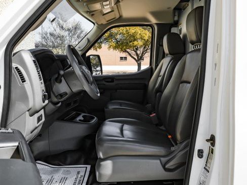 Used 2019 Nissan NV 1500 S image 3