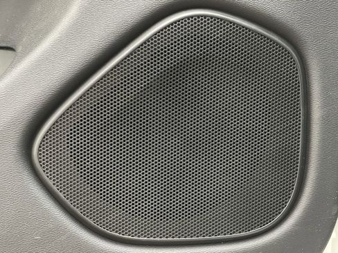 Used 2021 Volvo XC60 T5 Momentum w/ Premium Package image 24