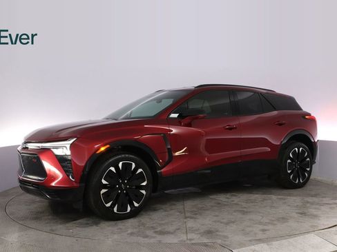 Used 2025 Chevrolet Blazer EV RS w/ Super Cruise Package AWD/4WD image 18