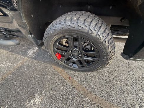 Used 2022 Chevrolet Silverado 1500 RST w/ Redline Edition image 7