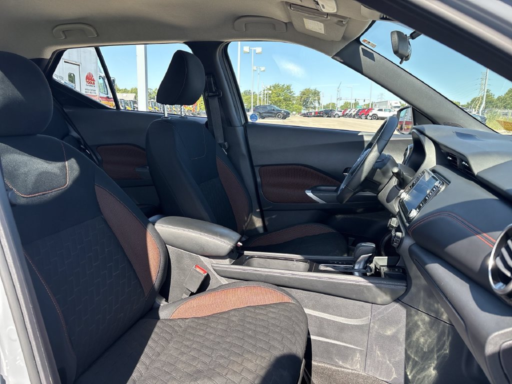 Certified 2024 Nissan Kicks SR w/ Exterior Package FWD image 19