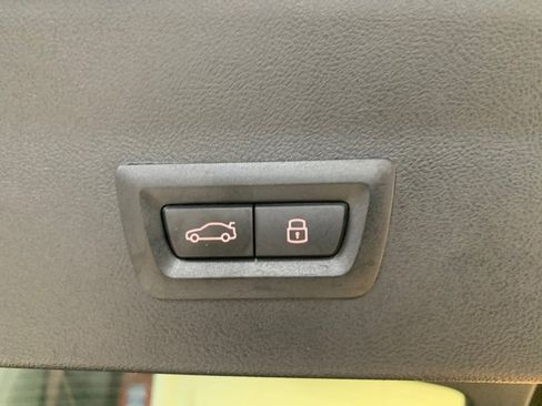 Used 2025 BMW X4 xDrive30i AWD/4WD image 63