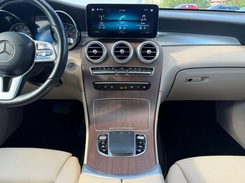 Used 2022 Mercedes-Benz GLC 300 4MATIC image 13