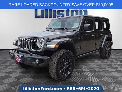 Used 2025 Jeep Wrangler Unlimited Sahara AWD/4WD image 1