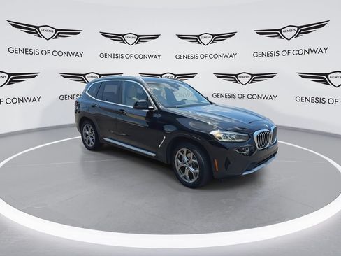 Used 2024 BMW X3 xDrive30i w/ Premium Package w/ZPA AWD/4WD image 2