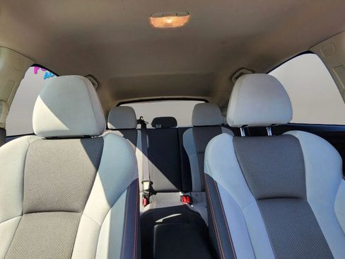 Used 2021 Subaru Crosstrek 2.0i Premium image 19