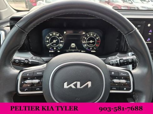 Certified 2023 Kia Sorento SX FWD image 39