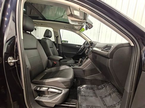 Used 2019 Volkswagen Tiguan SEL FWD image 25
