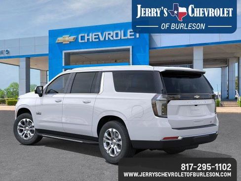 New 2026 Chevrolet Suburban LT w/ Comfort Package image 4