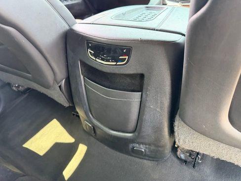 Used 2016 Cadillac Escalade 2WD image 37