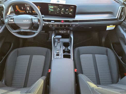 New 2026 Kia Sorento LX image 18
