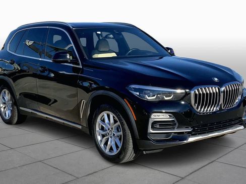 Used 2021 BMW X5 xDrive40i w/ Premium Package image 3