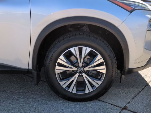 Certified 2023 Nissan Rogue SV image 37