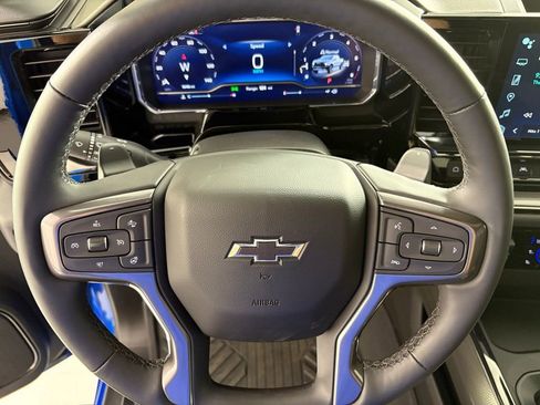 Used 2025 Chevrolet Silverado 1500 ZR2 w/ Technology Package image 22