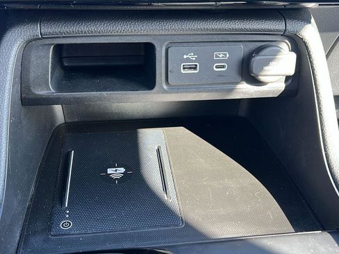 Used 2023 Honda Pilot Touring image 27