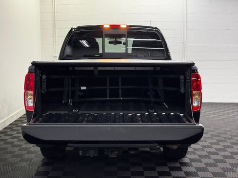 Used 2020 Nissan Frontier SV w/ Midnight Edition Floor Mats AWD/4WD image 35