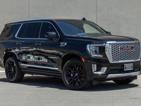 Used 2023 GMC Yukon Denali w/ Advanced Technology Package AWD/4WD image 19