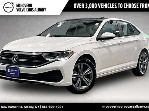 Used 2024 Volkswagen Jetta SE w/ Panoramic Sunroof Package FWD image 1