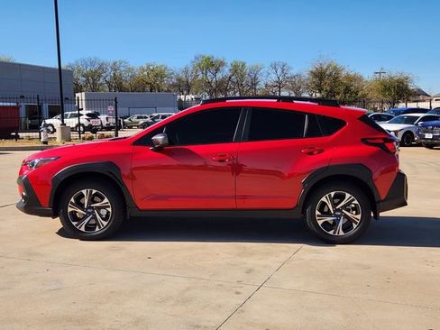Used 2024 Subaru Crosstrek 2.0i Premium image 4