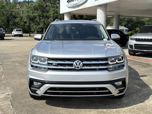 Used 2019 Volkswagen Atlas SEL R-Line AWD/4WD image 2