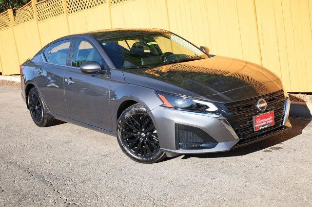 Certified 2025 Nissan Altima 2.5 SV w/ SV Special Edition Package FWD image 2