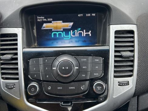 Used 2014 Chevrolet Cruze LT image 10