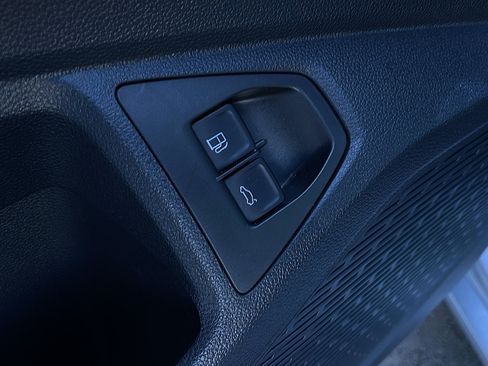 Used 2024 Volkswagen Jetta SE FWD image 22